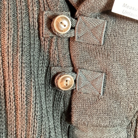 Black warm and cozy Duluth 2XLT cotton sweater. I mean, really snuggly! 131 - Picture 3 of 6